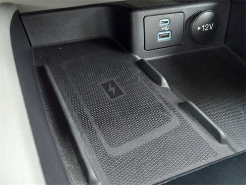 Used 2023 Ford Escape Platinum image 23