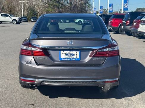 Used 2016 Honda Accord Sport image 4