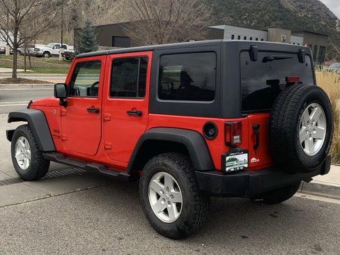 Used 2018 Jeep Wrangler Unlimited Sport S image 11