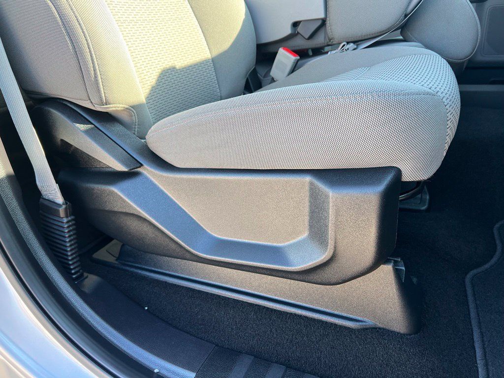 Used 2019 Ford F250 XLT w/ XLT Premium Package AWD/4WD image 23