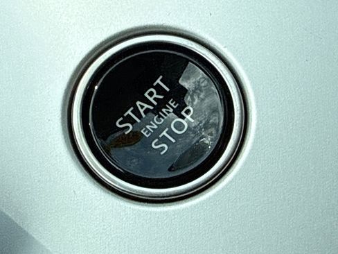 Used 2024 Land Rover Range Rover Autobiography AWD/4WD image 36