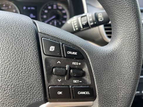 Used 2020 Hyundai Tucson Value FWD image 15