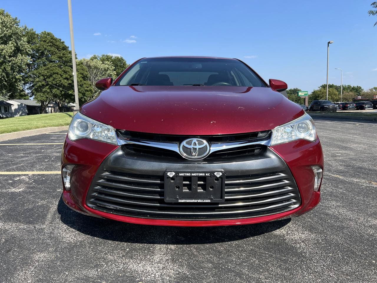 Used 2017 Toyota Camry LE FWD image 9