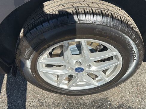 Used 2022 Ford Edge SEL image 9