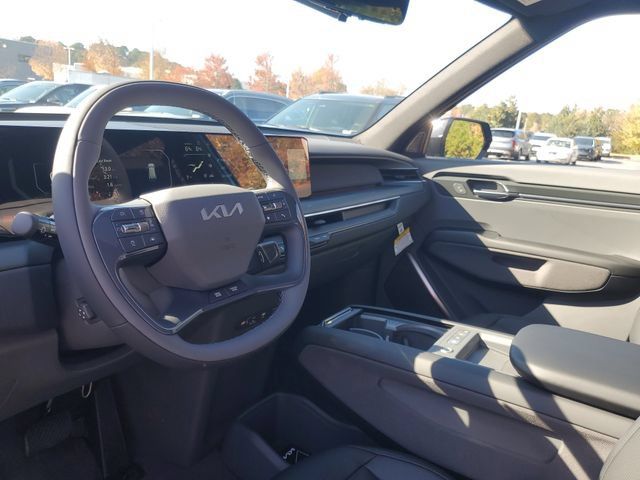 New 2026 Kia EV9 Land w/ Nightfall Edition Package AWD/4WD image 12