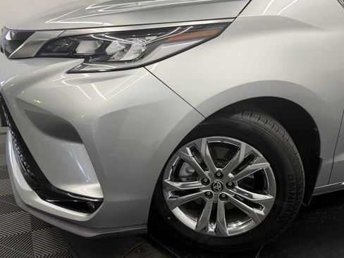 Certified 2023 Toyota Sienna XSE w/ XSE Plus Package AWD/4WD image 5