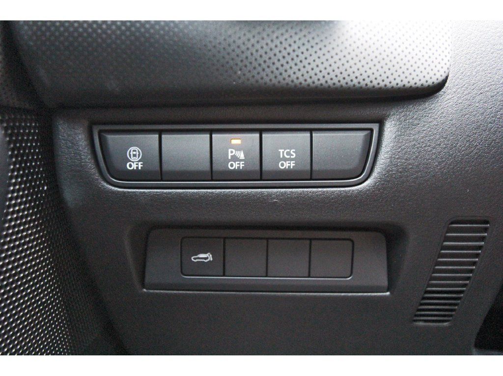 Used 2026 MAZDA CX-50 Meridian Edition w/ Weather Package AWD/4WD image 19