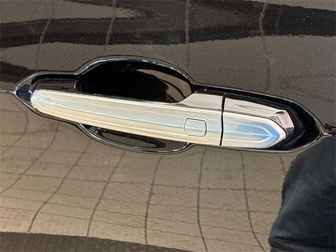 Used 2021 Cadillac XT6 Premium Luxury image 10