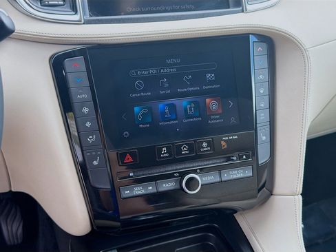 Used 2020 INFINITI QX50 Luxe w/ Navigation Package image 14