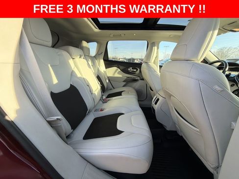 Used 2021 Jeep Cherokee Latitude Plus w/ Sun & Sound Group image 22