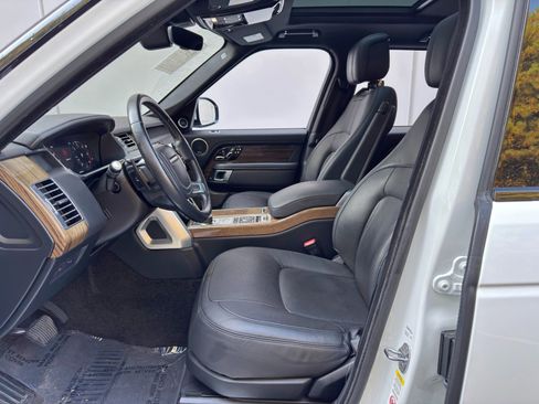 Used 2018 Land Rover Range Rover HSE image 16