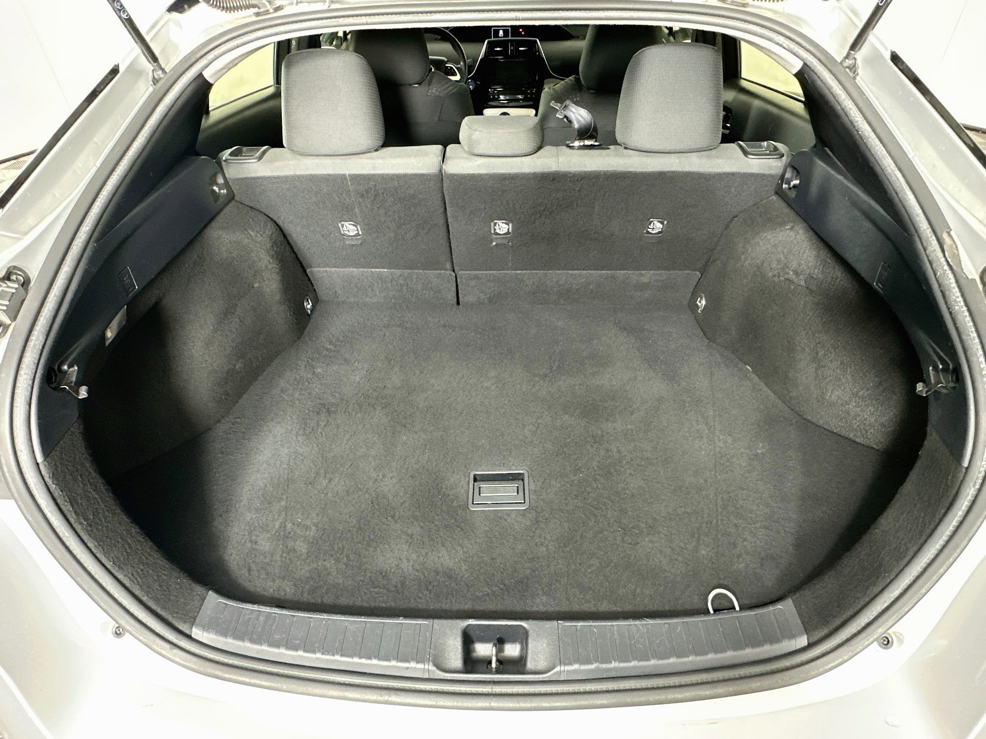 Used 2016 Toyota Prius Three w/ Preferred Accessory Package FWD image 26