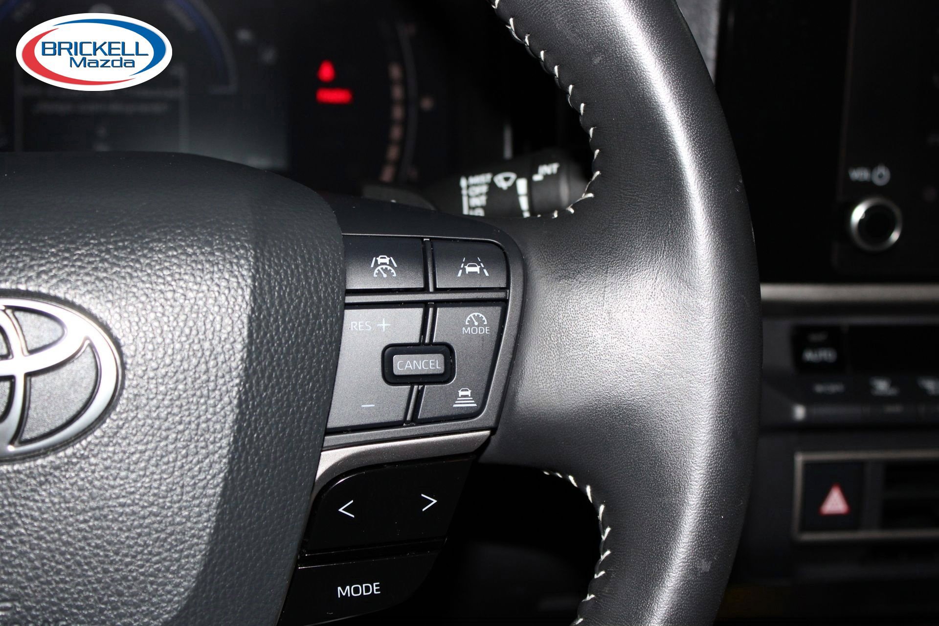 Used 2025 Toyota Camry SE FWD image 31
