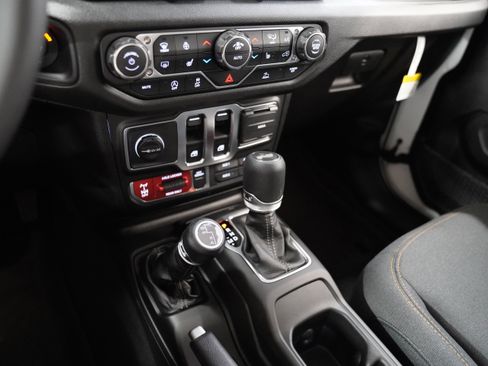 New 2026 Jeep Wrangler Willys AWD/4WD image 26