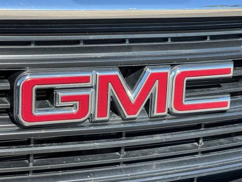 Used 2020 GMC Terrain SLE w/ LPO, Floor Liner Package AWD/4WD image 38