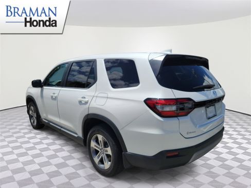 Certified 2024 Honda Pilot EX-L image 4