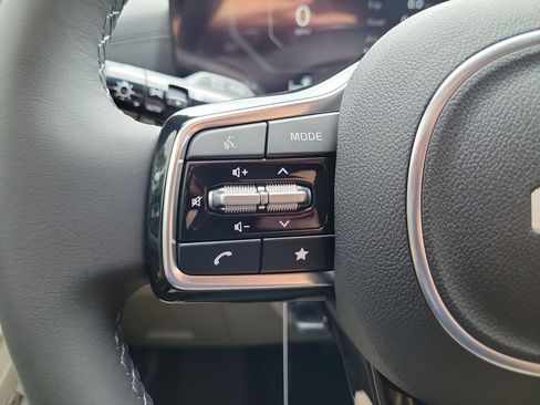 New 2026 Kia Carnival SX FWD image 27