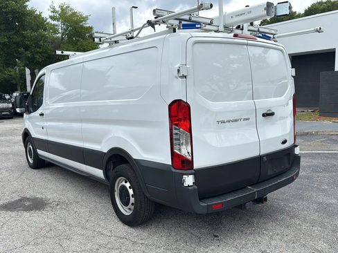 Used 2022 Ford Transit 250 Low Roof RWD image 5