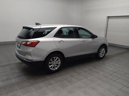 Used 2018 Chevrolet Equinox LS image 10