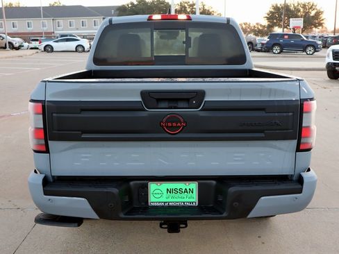 New 2026 Nissan Frontier PRO-4X w/ Tow Package image 7