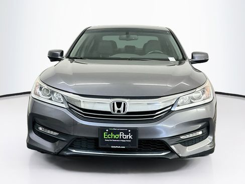 Used 2017 Honda Accord EX-L image 2