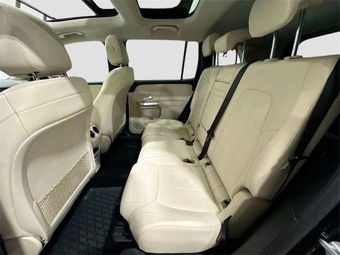 Certified 2021 Mercedes-Benz GLB 250 4MATIC image 25