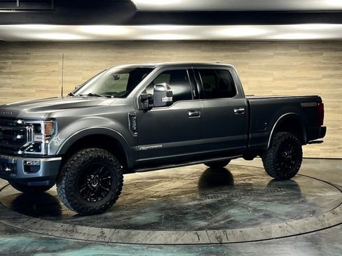 Used 2022 Ford F250 Platinum w/ Tremor Off-Road Package AWD/4WD image 8