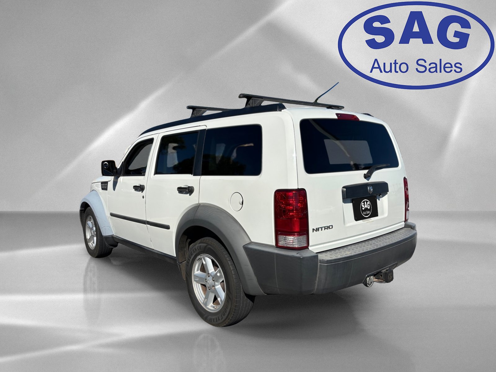 Used 2007 Dodge Nitro SXT RWD image 4