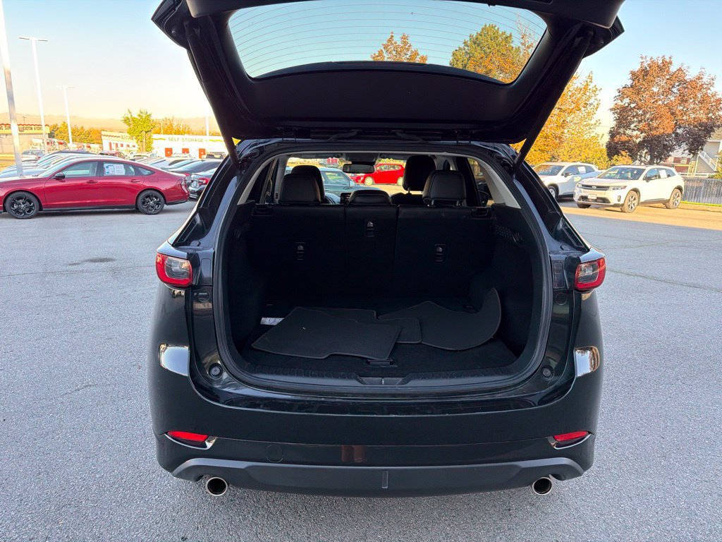 Used 2025 MAZDA CX-5 AWD 2.5 S w/ Preferred Package image 13
