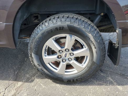 Used 2018 Ford F150 XLT w/ Equipment Group 302A Luxury image 31