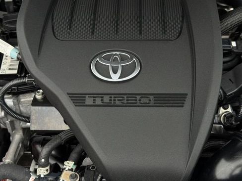Used 2023 Toyota Highlander Limited AWD/4WD image 34