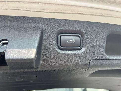 Used 2023 Hyundai Santa Fe Limited AWD/4WD image 33
