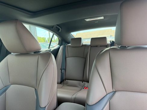 Used 2023 Lexus ES 350 w/ Premium Package FWD image 16