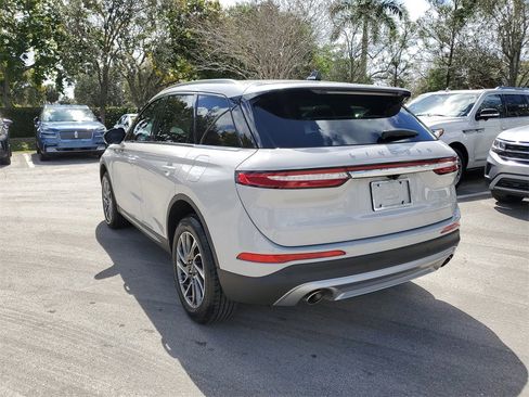 Certified 2022 Lincoln Corsair FWD w/ Equipment Group 101A image 3