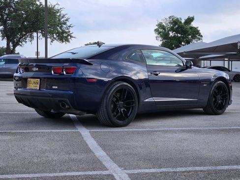 Used 2011 Chevrolet Camaro SS w/ RS Package RWD image 4