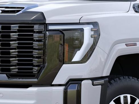 New 2026 GMC Sierra 2500 Denali Ultimate AWD/4WD image 10