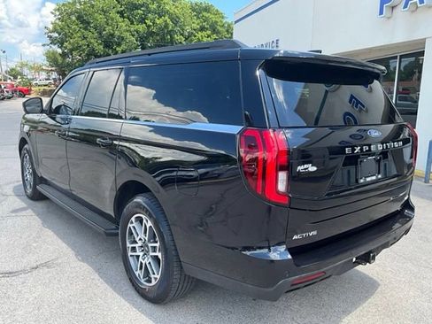 Used 2025 Ford Expedition Max Active RWD image 11