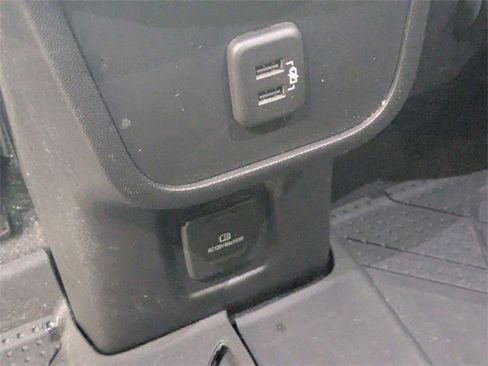 Used 2022 Chevrolet Equinox LT image 27