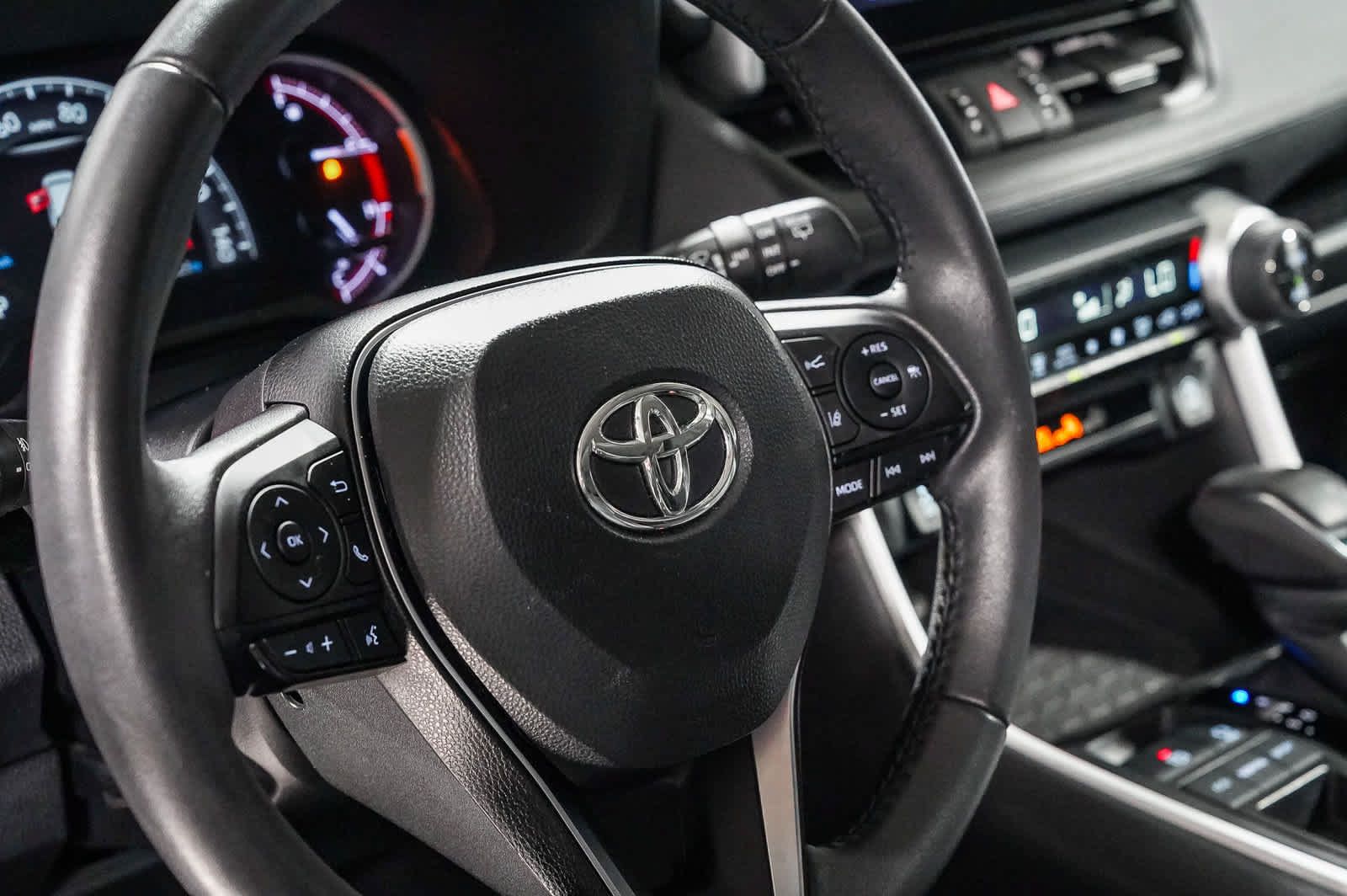 Certified 2024 Toyota RAV4 XLE Premium FWD image 22