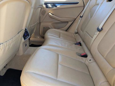Used 2017 Porsche Macan S image 17