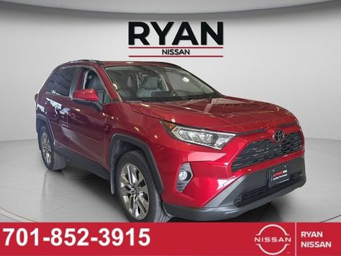 Used 2021 Toyota RAV4 XLE Premium AWD/4WD image 9