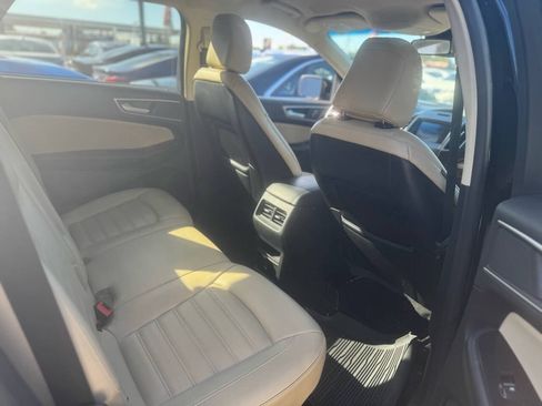 Used 2020 Ford Edge SEL w/ Cargo Accessory Package image 4
