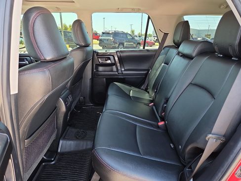 Used 2024 Toyota 4Runner TRD Off-Road Premium w/ Off Road Premium Plus Package AWD/4WD image 10