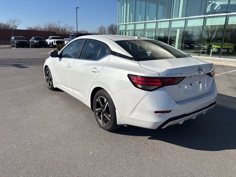 Used 2024 Nissan Sentra SV image 9
