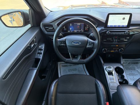 Used 2023 Ford Escape ST-Line AWD/4WD image 11