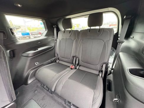 New 2025 Jeep Grand Cherokee L Laredo w/ Luxury Tech Group I image 26