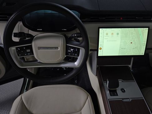 New 2026 Land Rover Range Rover SE AWD/4WD image 13