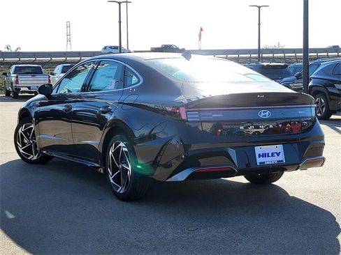 New 2026 Hyundai Sonata SEL image 3