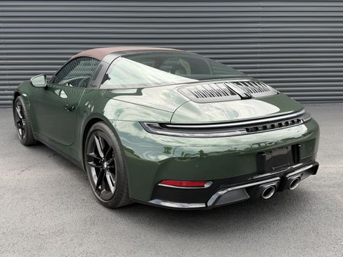 Certified 2026 Porsche 911 Targa 4 GTS AWD/4WD image 3