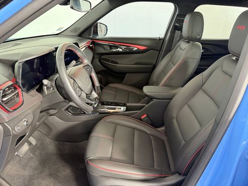 Used 2024 Chevrolet TrailBlazer RS w/ Convenience Package image 5